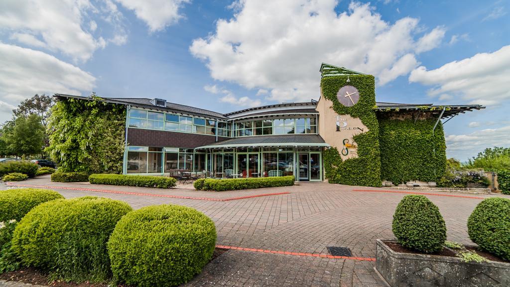 Swindon Blunsdon House Hotel, BW Premier Collection Exterior photo